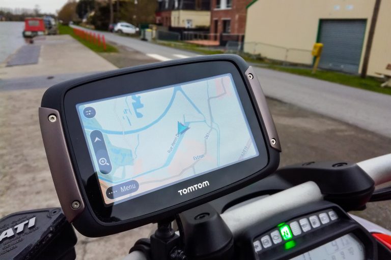 GPS Moto Tomtom Rider Test complet sur ce GPS moto 2019